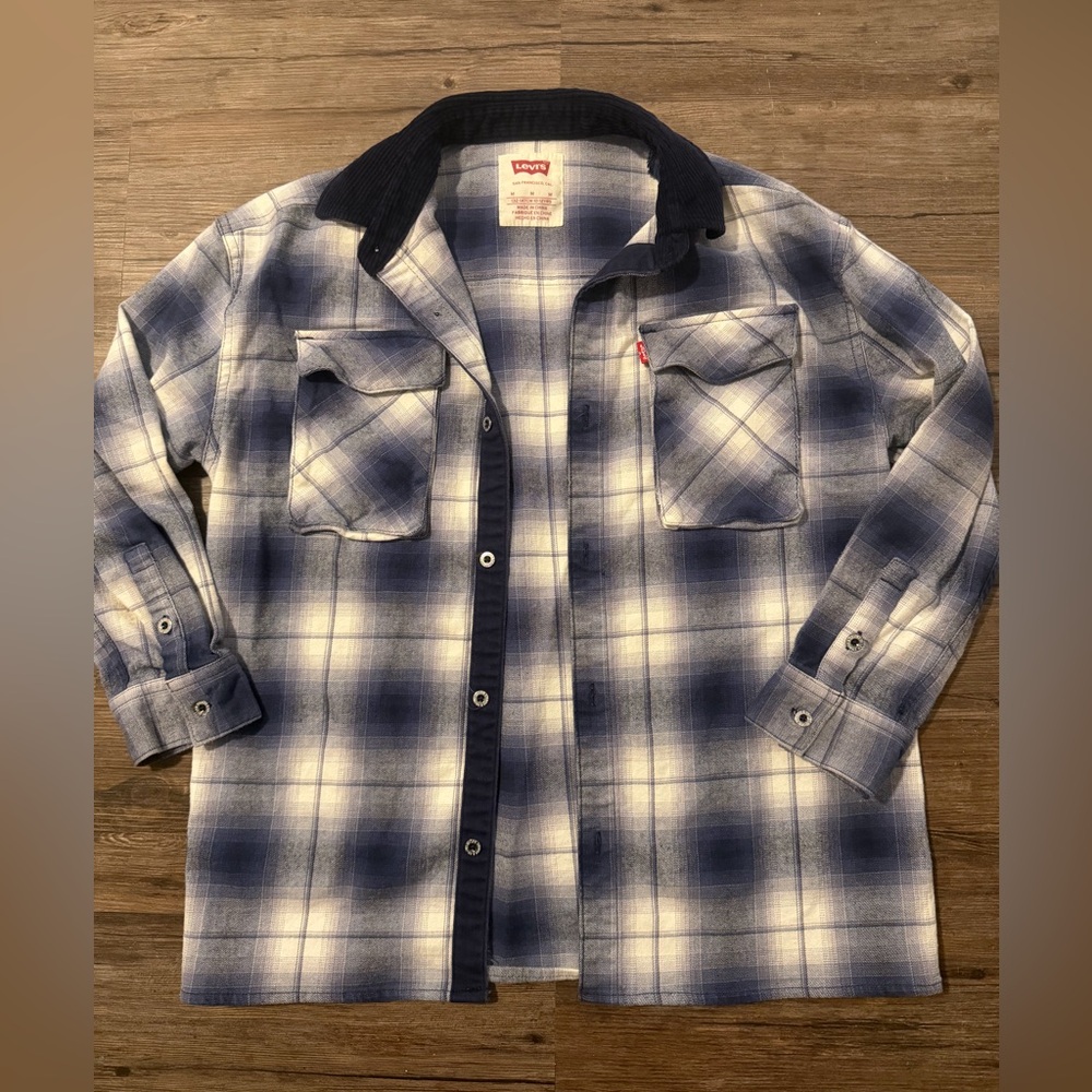 Levi's Blue and White Plaid Button-Up Flannel Shirt